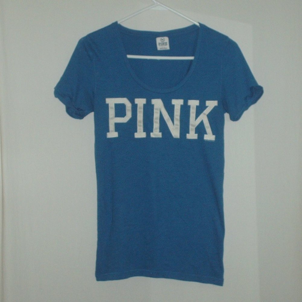 Pink Victoria's Secret ladies T-shirt - medium